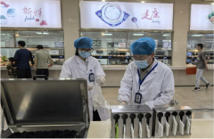堂日常供应的餐具
